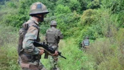 Pakistan fires along LoC for 5th consecutive day, Indian Army responds