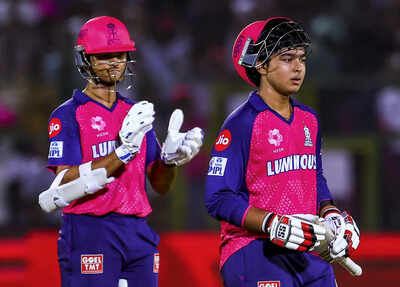 14-year-old’s fearless batting earns high praise from cricket legend | Cricket News