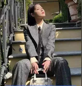 K-pop Female Idols Serving Boss Energy