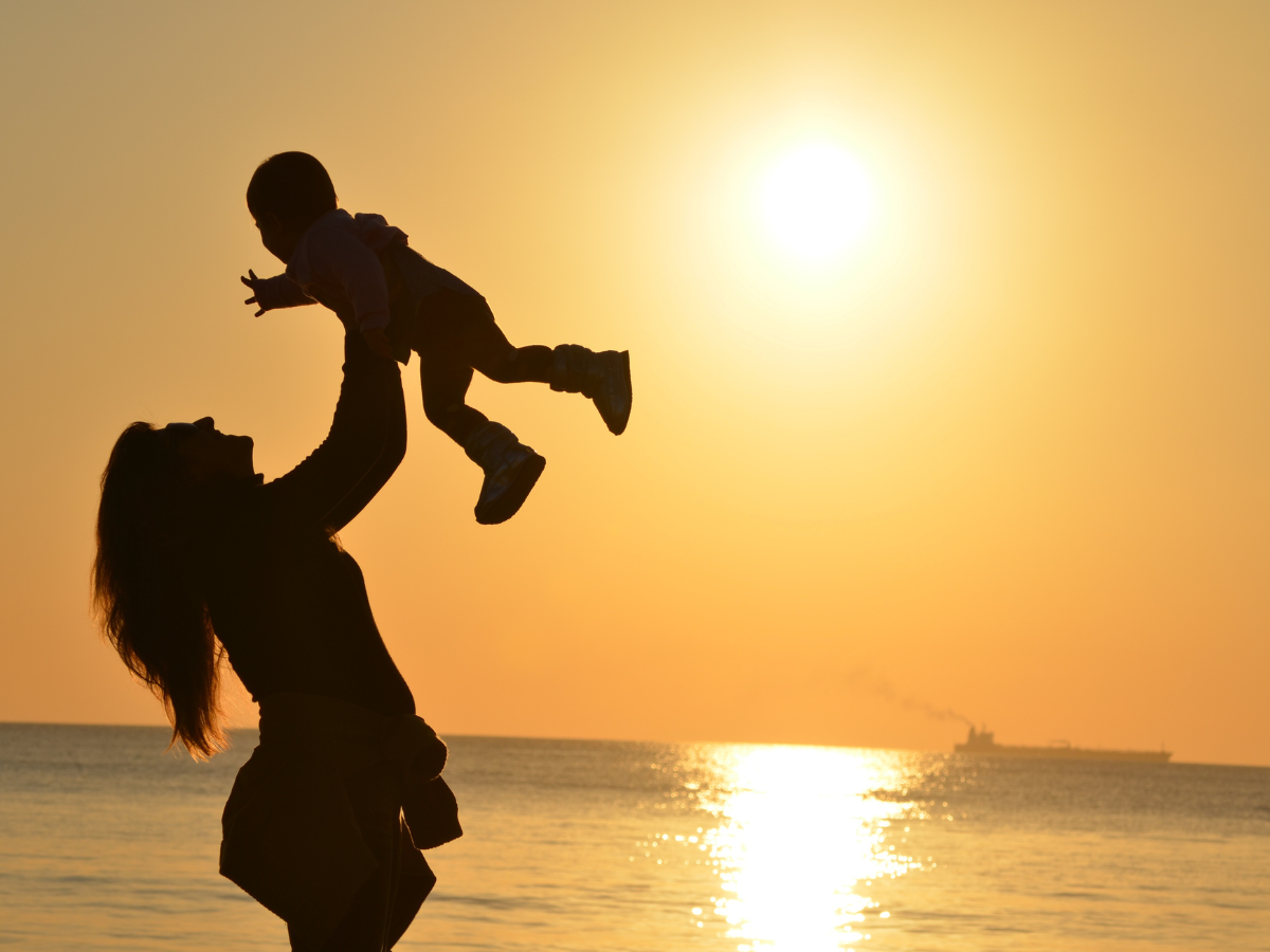 Happy Mother’s Day 2025: 50+ Best Mother’s Day Wishes Quotes and Messages for Teachers, Mothers, Sisters, Friends, Daughters