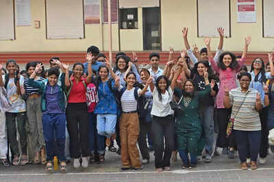 CBSE Class 12 Results 2025: Girls outshine boys with 91.64% pass rate, Transgender candidates achieve 100%, Details here