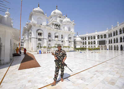 Patna Sahib declares 3 Akal Takht jathedars ‘tankhaiya’ | India News
