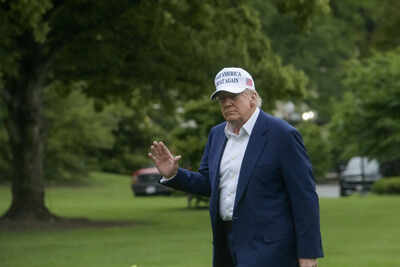 Trump to speak at Arlington National Cemetery to mark Memorial Day | World News