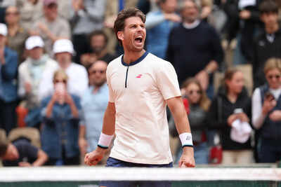 Cameron Norrie upsets Daniil Medvedev in French Open first round | Tennis News