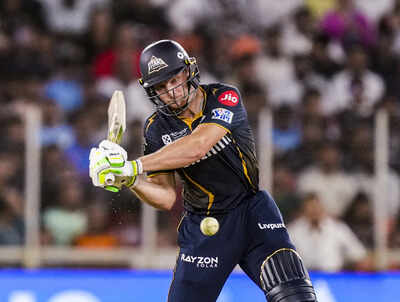 ‘Nasty fasty’: Jos Buttler plays gully cricket in the streets of Mumbai | Cricket News