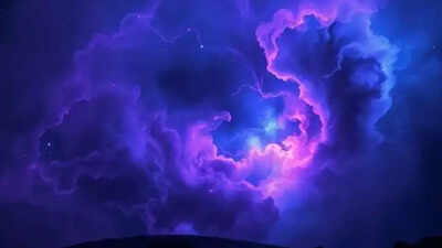 Astronomers discover giant star-forming cloud, 5,000 times larger than the Sun, near our solar system |