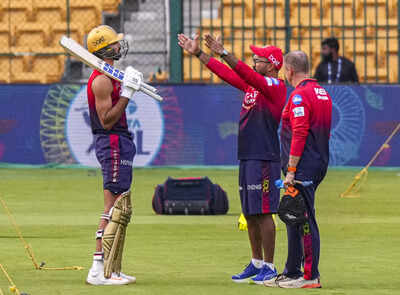 IPL 2025: Will rain play spoilsport in RCB vs CSK blockbuster at M Chinnaswamy Stadium in Bengaluru? | Cricket News