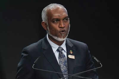 Maldives president holds record 15-hour press conference | World News