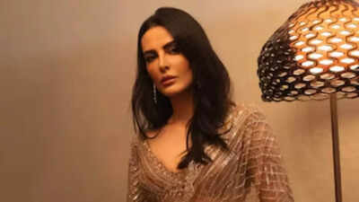 Mandana Karimi drops clarification after facing backlash for sharing ‘Operation Sindoor’ post, but DELETES it later | Hindi Movie News