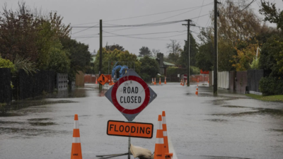 New Zealand hit by destructive winds, heavy rain and snow and high waves
