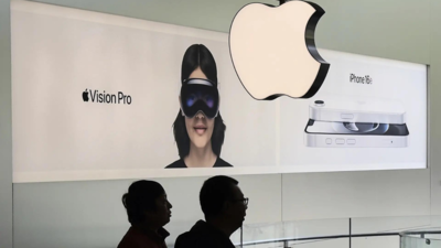 US judge says Apple defied order in App Store case